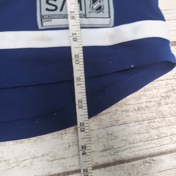 NHL Toronto Maples Leafs Hockey Jersey Size S/M #34 Matthews - Picture 7 of 8